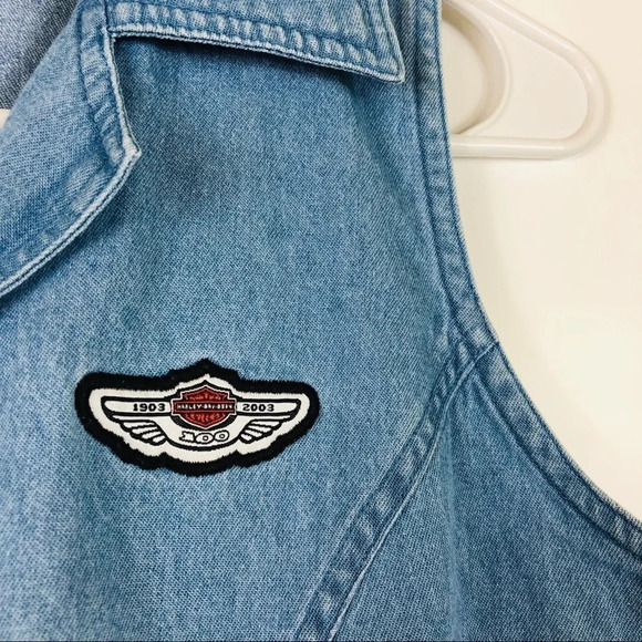 Harley Davidson Sleeveless Chambray Button Up Top - Picture 2 of 6